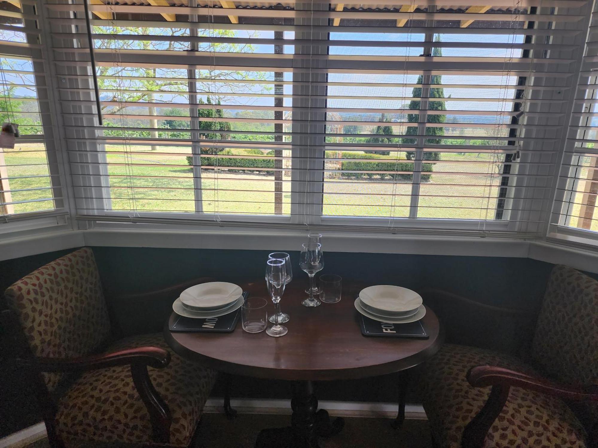 Blueberry Hill Vineyard Stay Rothbury Екстер'єр фото